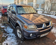 превью Mitsubishi Pajero Sport фото 1 