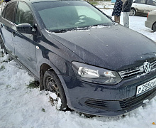 превью Volkswagen Polo фото 1 