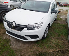 превью Renault Logan фото 1