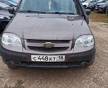 превью Chevrolet Niva фото 1 