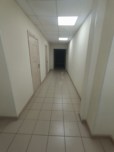 Отдельно стоящее здание площадью 4 929 м² фото 24614