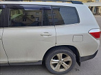 превью Toyota Highlander фото 3