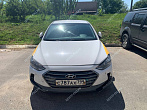 превью Hyundai Elantra фото 1