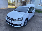 превью Volkswagen Polo фото 1