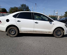 превью Volkswagen Polo фото 1 