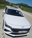 превью Hyundai Elantra фото 1