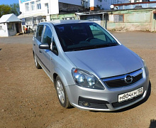 превью Opel Zafira фото 1 