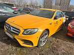 превью Mercedes-Benz E-класс фото 2
