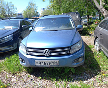 превью Volkswagen Tiguan фото 1 