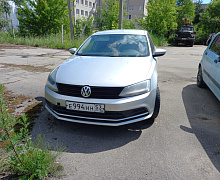 превью Volkswagen Jetta фото 1 