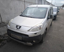 превью Peugeot Partner фото 1