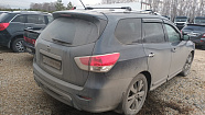 превью Nissan Pathfinder фото 3