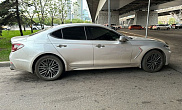 превью Genesis G70 фото 1